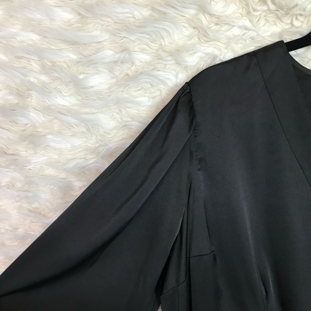 Torrid Peplum Blouse Deep Black, Satin Button Front Long Sleeve NWT 3X - Picture 10 of 13